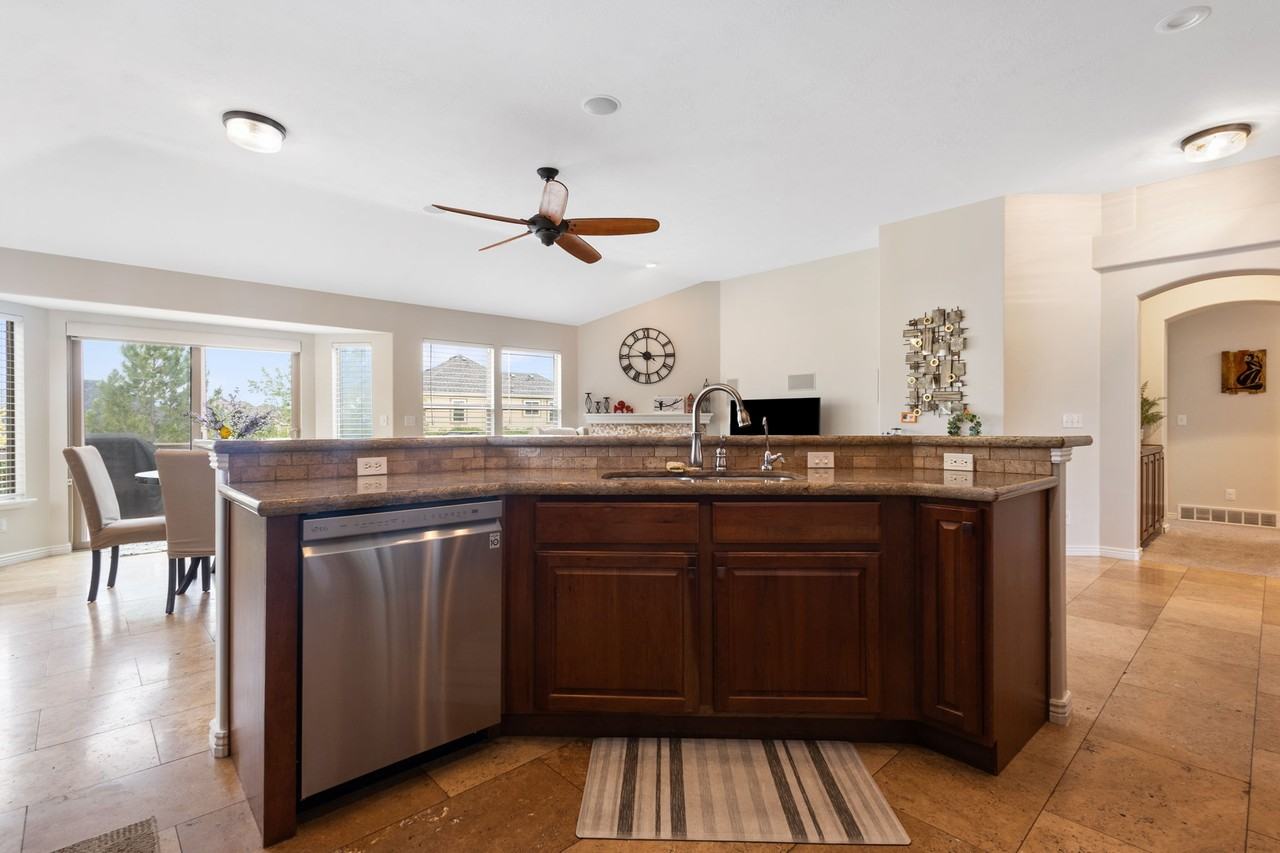 6199 W Argo Cir - Photo 6 of 36