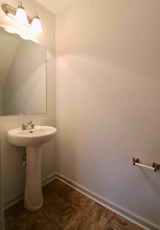 110 Aaron Pl #502 - Photo 4 of 23