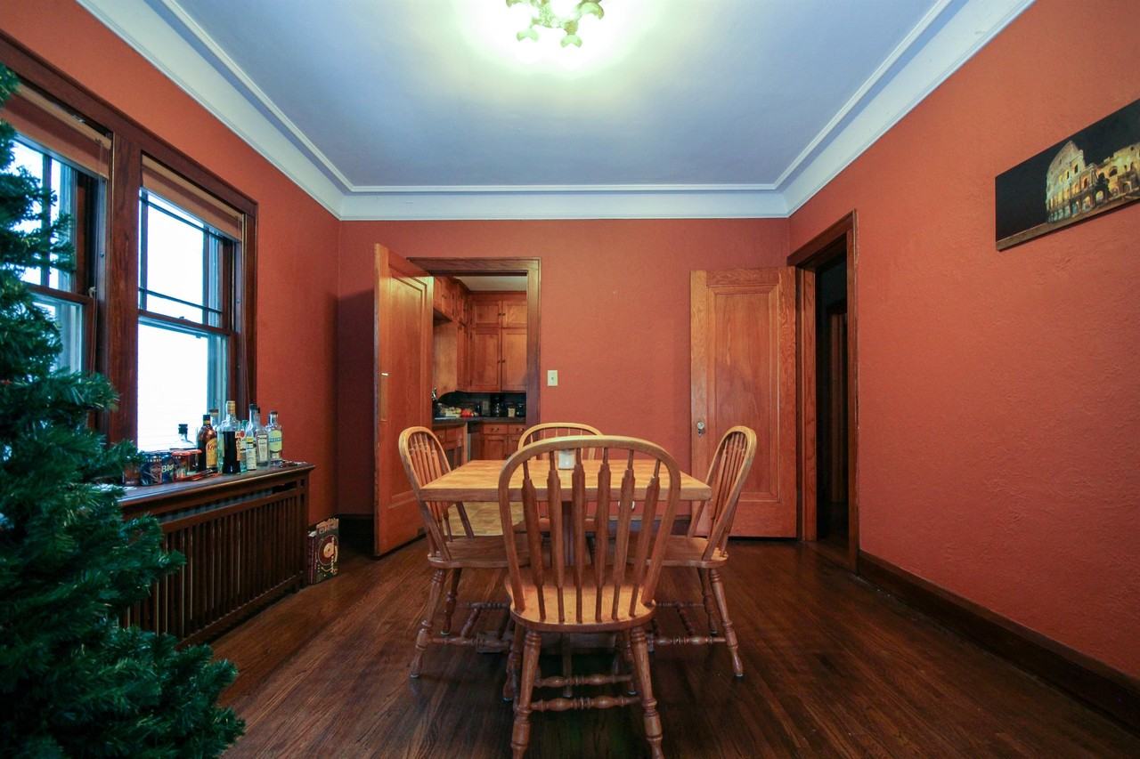 1404 University Ave Ne #1 - Photo 6 of 21