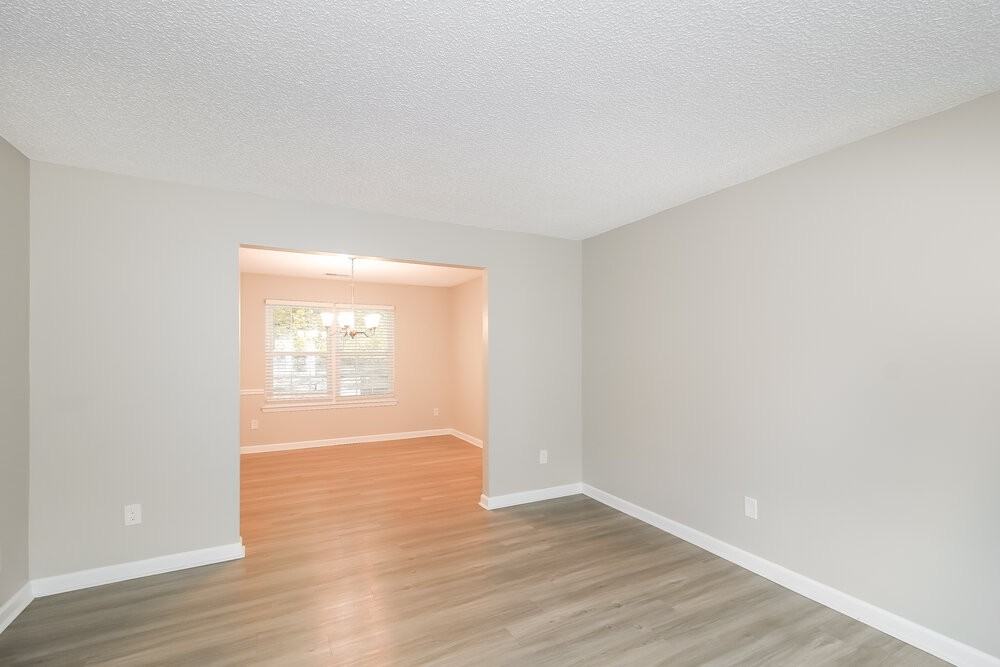 7210 Mahogany Dr - Photo 6 of 17
