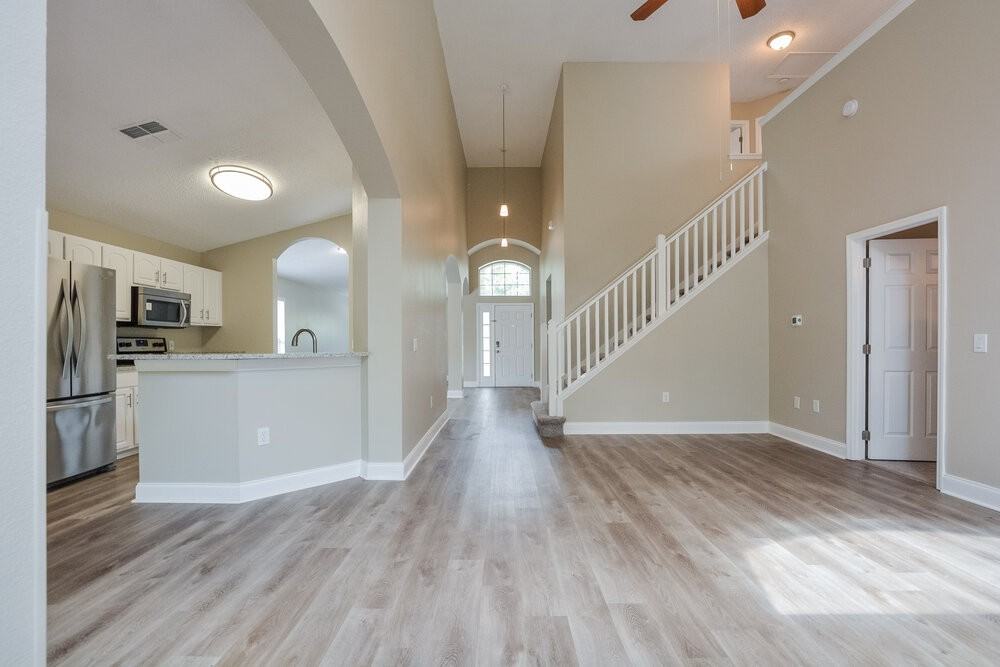 8344 Lake Amhurst Trl - Photo 5 of 17