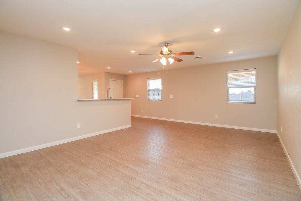 3825 E Frances Ln - Photo 5 of 16