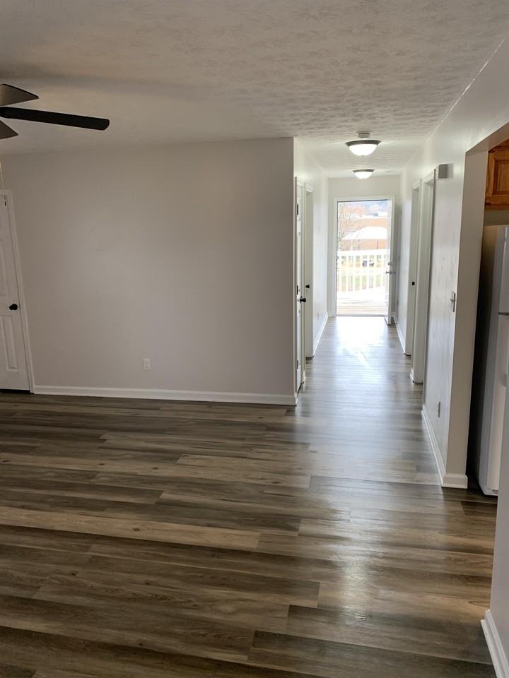 642 Mcclung Ave #C - Photo 3 of 11