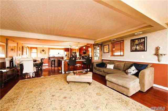 211 Sportsmans Ave - Photo 2 of 17