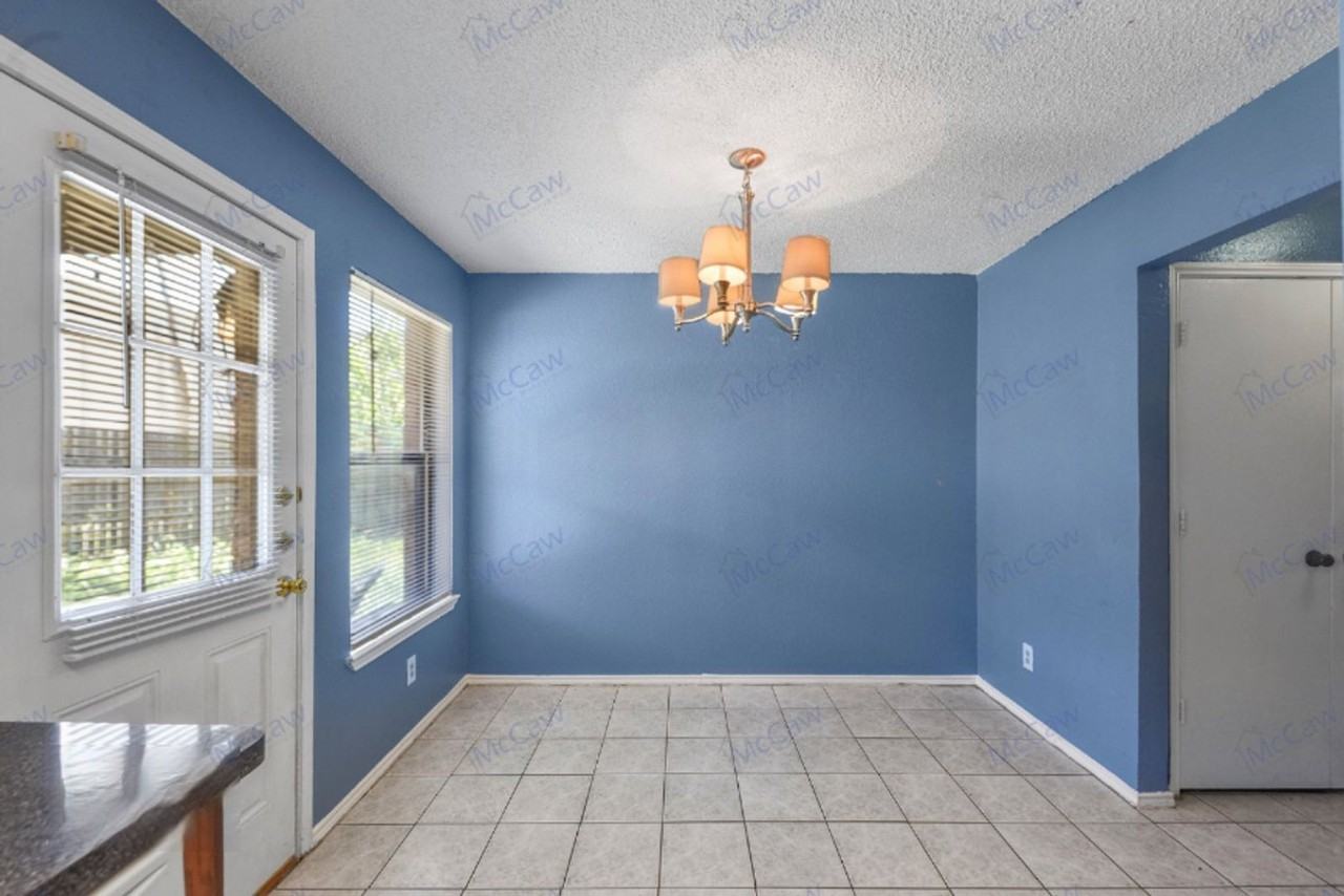 800 Bluebonnet Dr #D - Photo 5 of 13