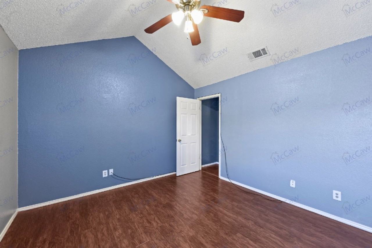 800 Bluebonnet Dr #D - Photo 7 of 13