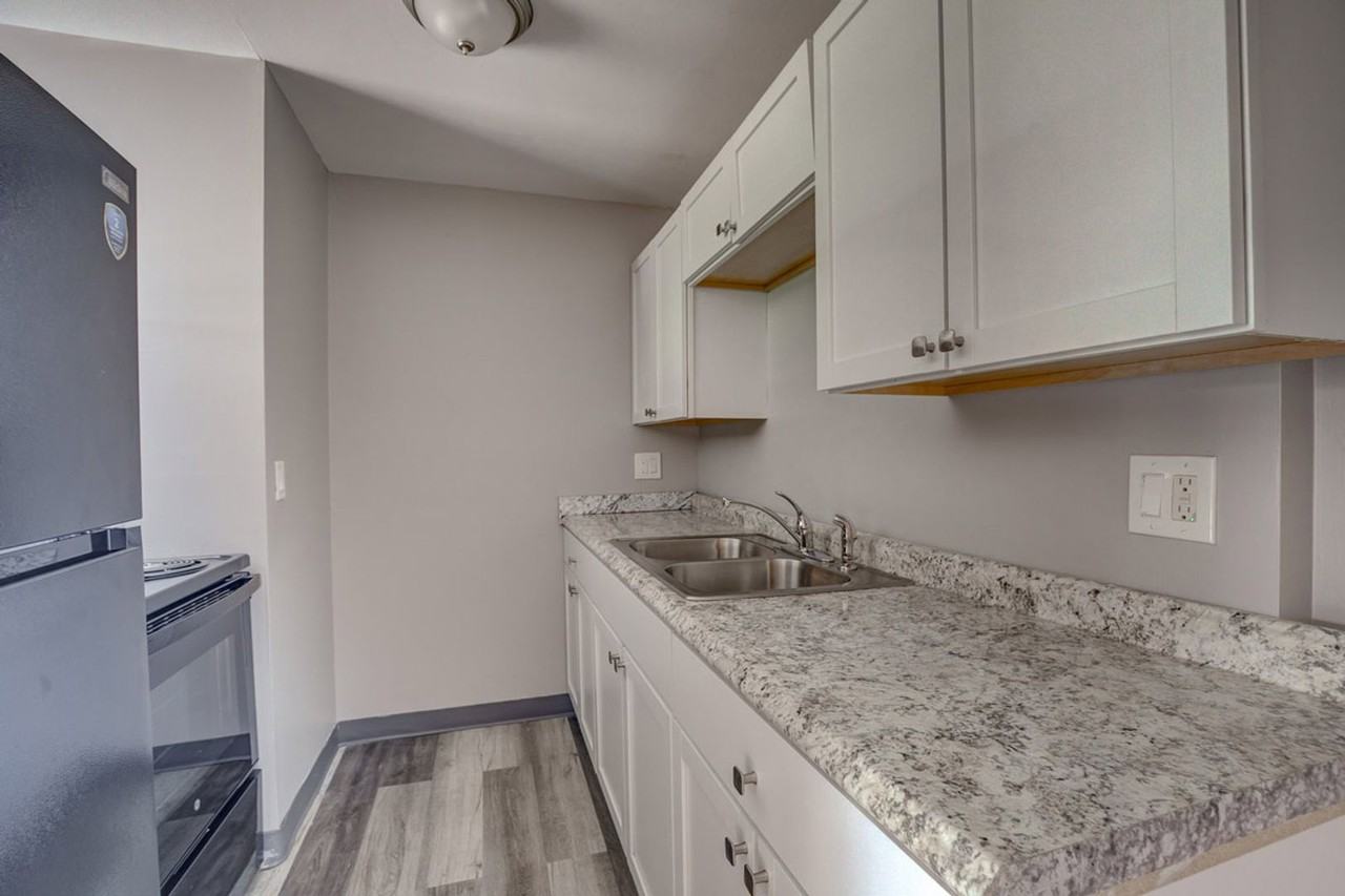 1590 Glen Parker Ave #8 - Photo 6 of 10
