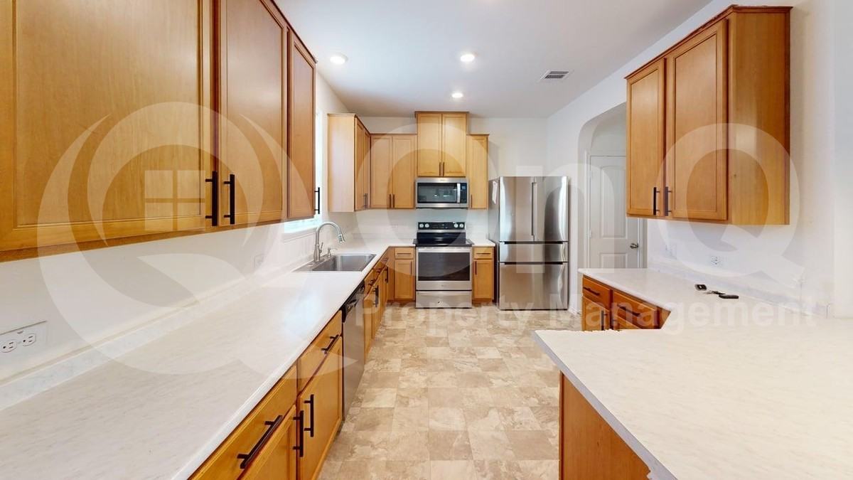 14220 James Buchanan St - Photo 2 of 23
