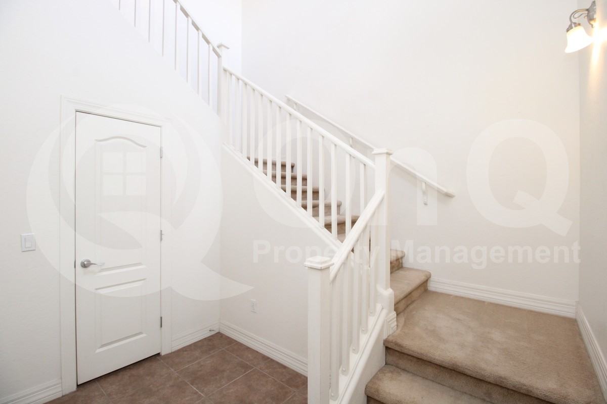 1456 E 9th St #216 - Photo 3 of 32
