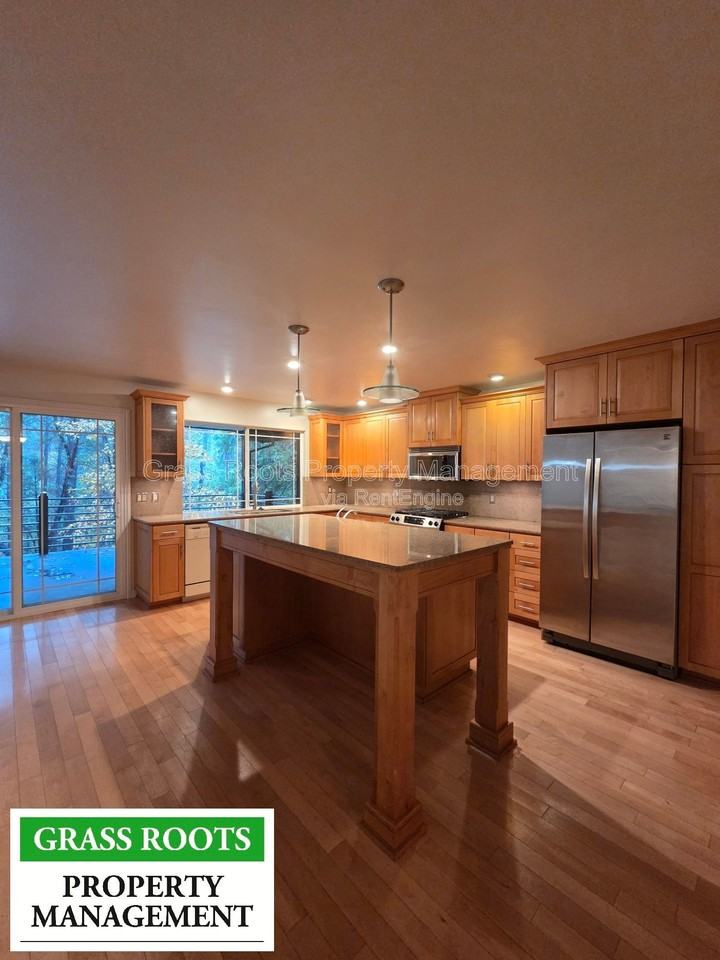 19790 New Rome Rd - Photo 4 of 10