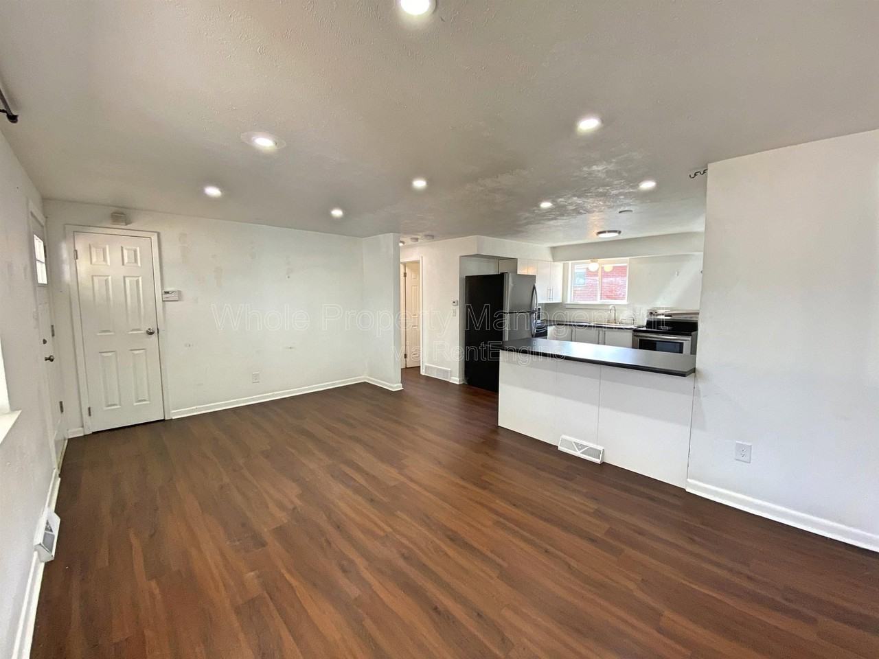 2829 W Park Pl - Photo 2 of 19