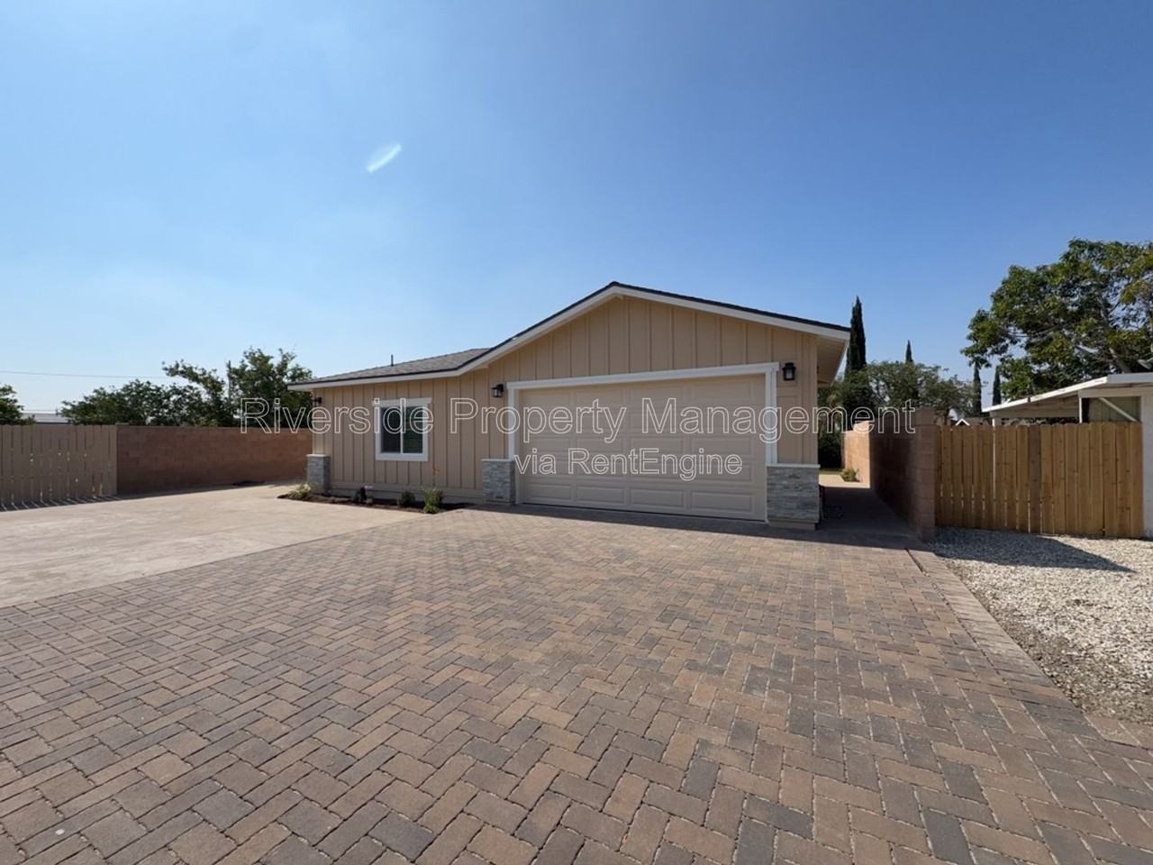 7893 Mango Ave - Photo 3 of 31