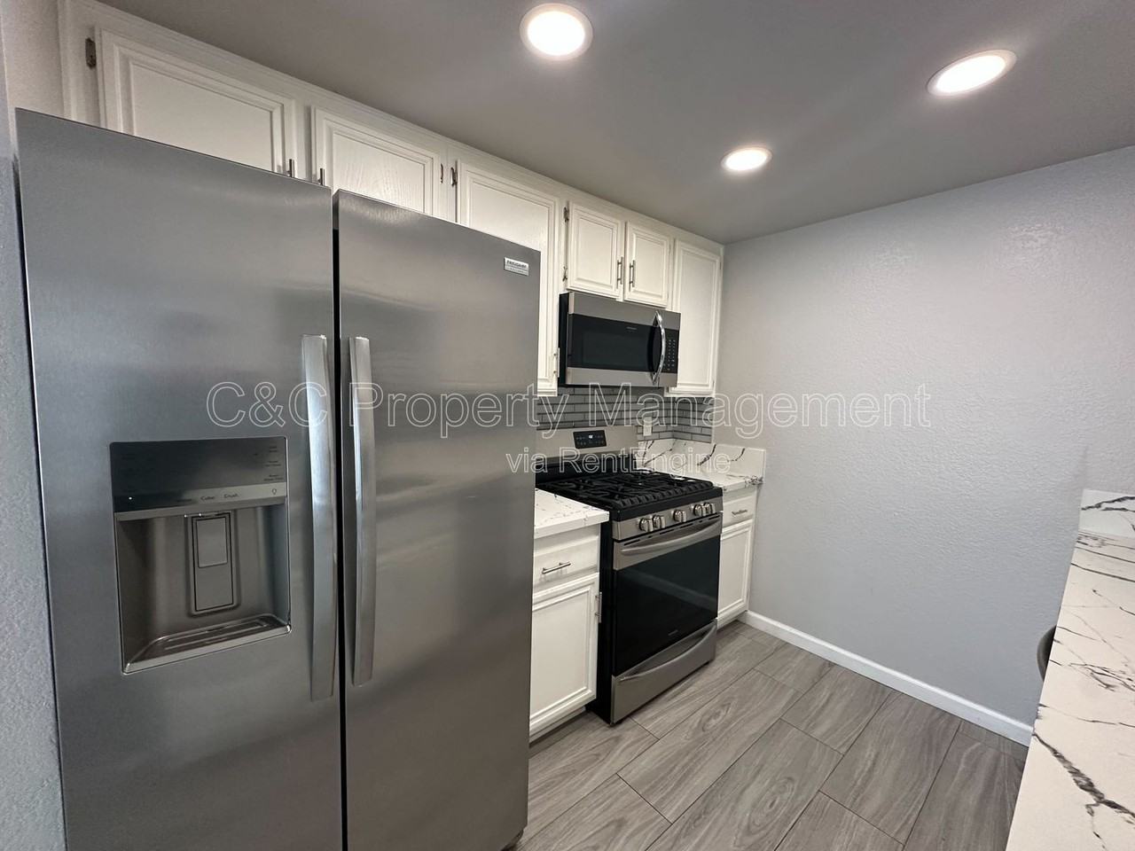 1380 W 48th St #116 - Photo 3 of 13