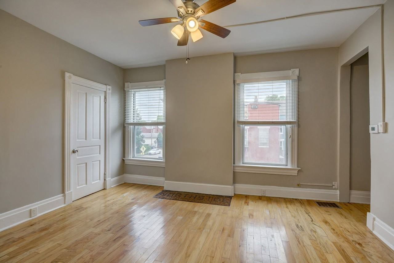 1438 Pullan Ave #2 - Photo 3 of 11