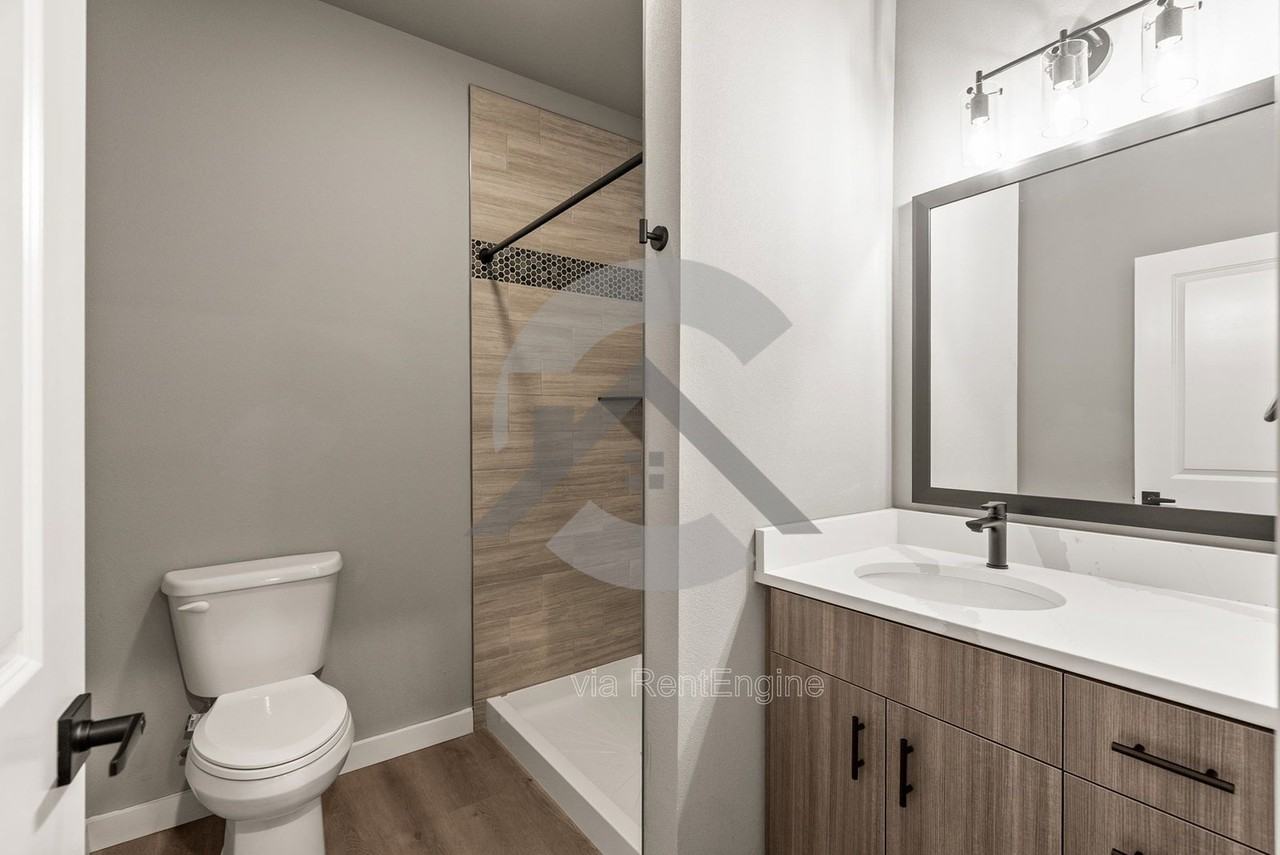 401 N Independence Ave #205 - Photo 6 of 12