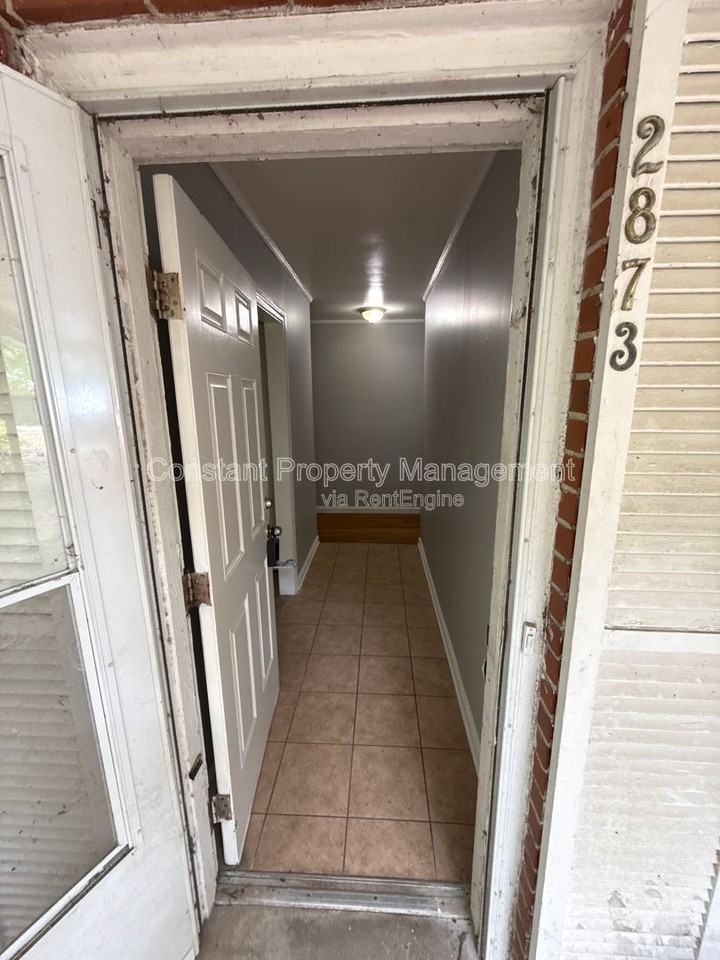 2873 Audubon Cir #2873 - Photo 3 of 16