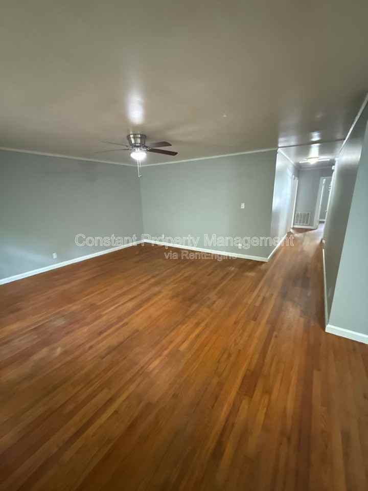 2873 Audubon Cir #2873 - Photo 4 of 16