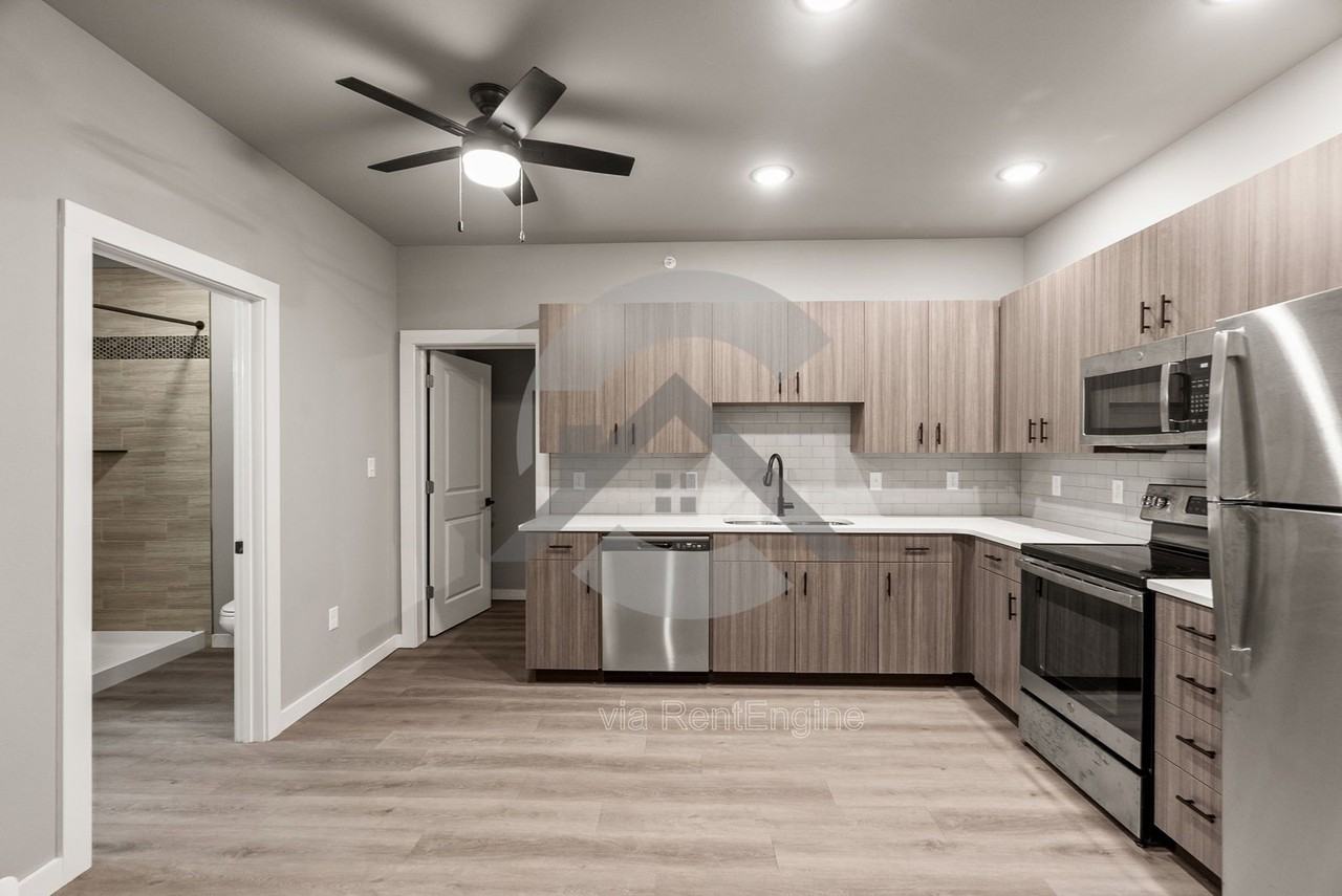 401 N Independence Ave #209 - Photo 2 of 8