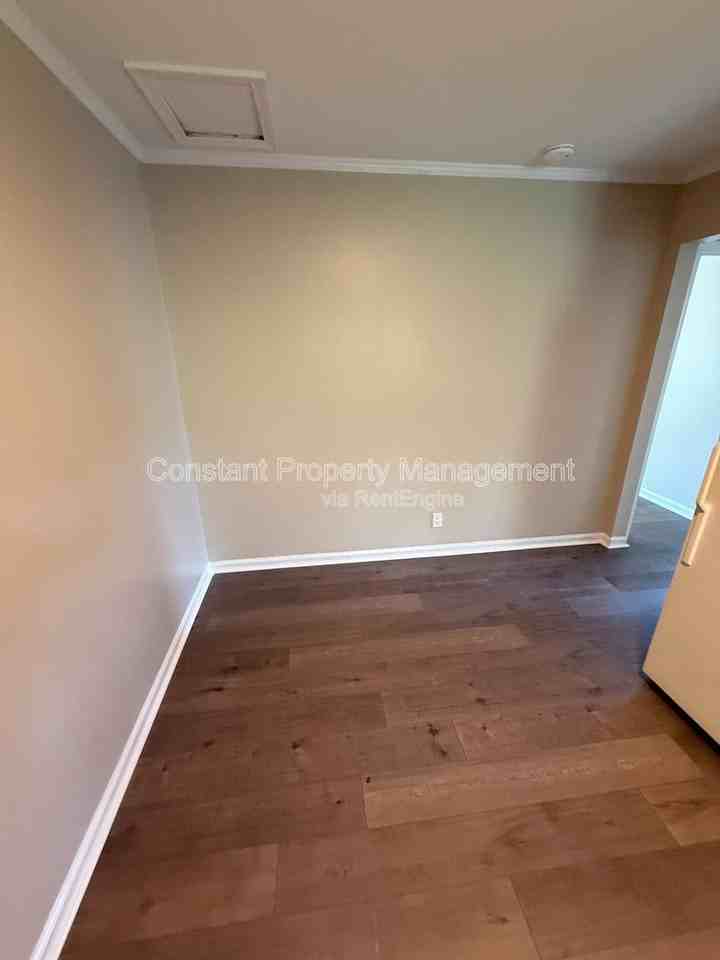 4237 Ayers Rd #4239 - Photo 6 of 11