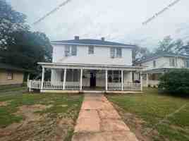 featured image of 616 W Poplar St #1