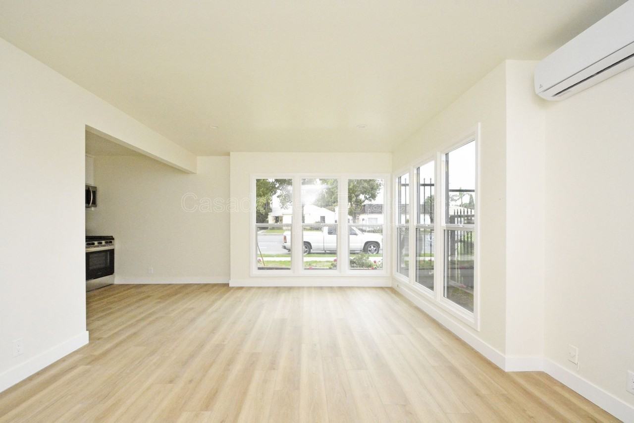 2972 Pacific Ave #A - Photo 2 of 8