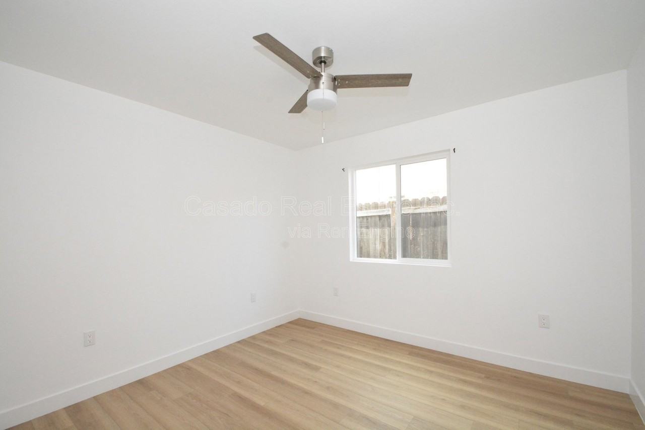 134 E Market St - Photo 6 of 9