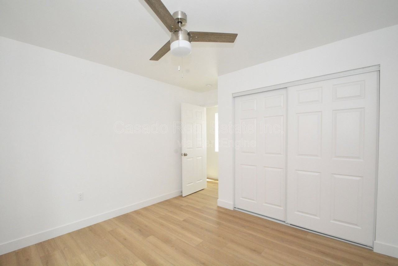 134 E Market St - Photo 7 of 9