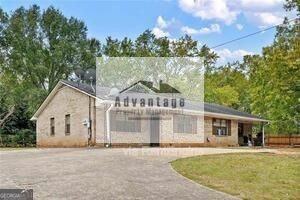 featured image of 1085 Eastview Rd Ne #A