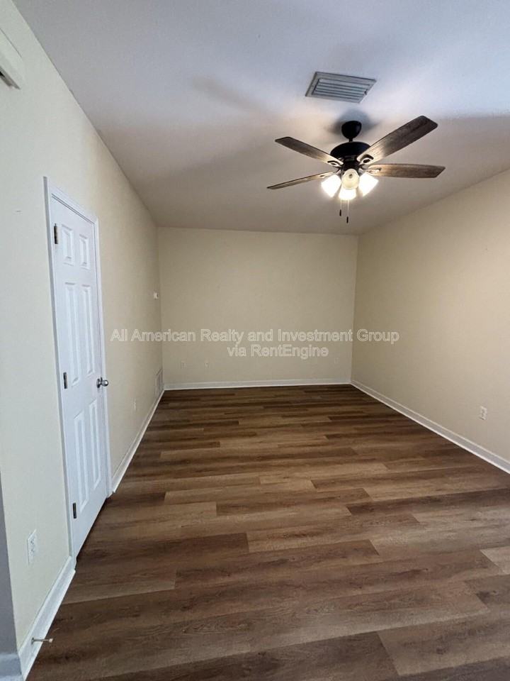 42 Avery Dr - Photo 3 of 12
