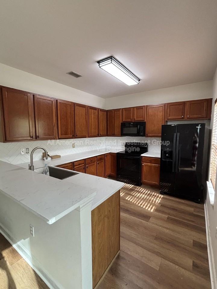 42 Avery Dr - Photo 4 of 12