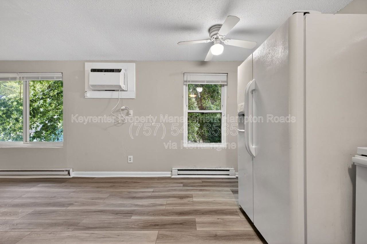 6249 Alexander St #C - Photo 7 of 15