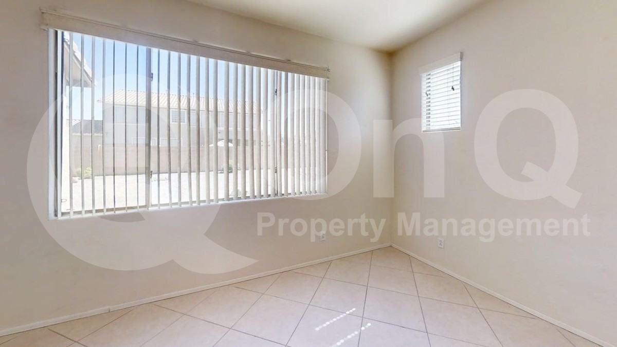 19605 E Carriage Way - Photo 7 of 26