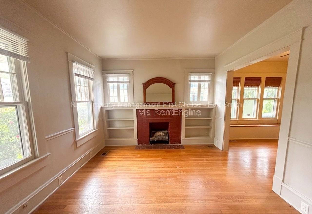 811 N 41st St - Photo 2 of 21