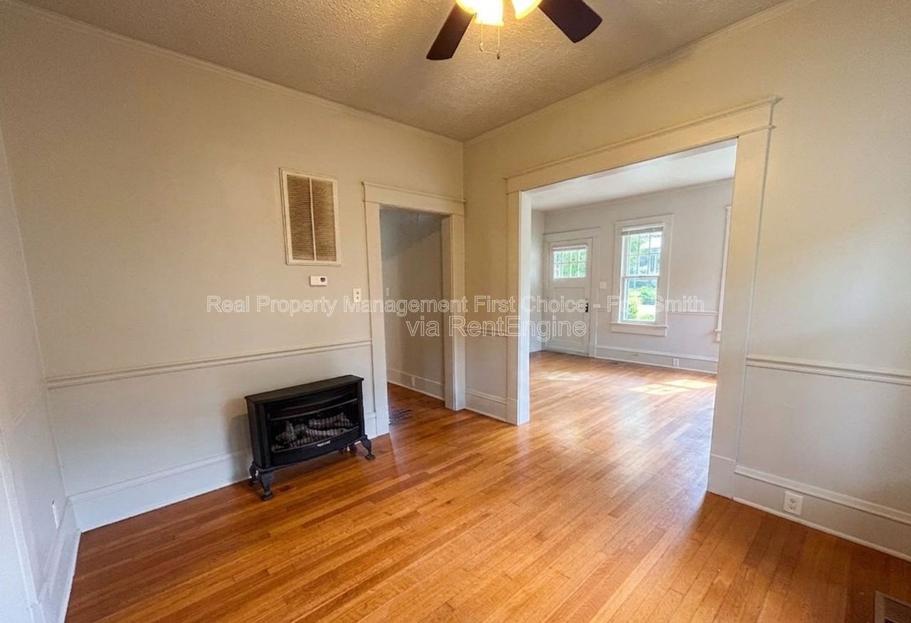 811 N 41st St - Photo 6 of 21