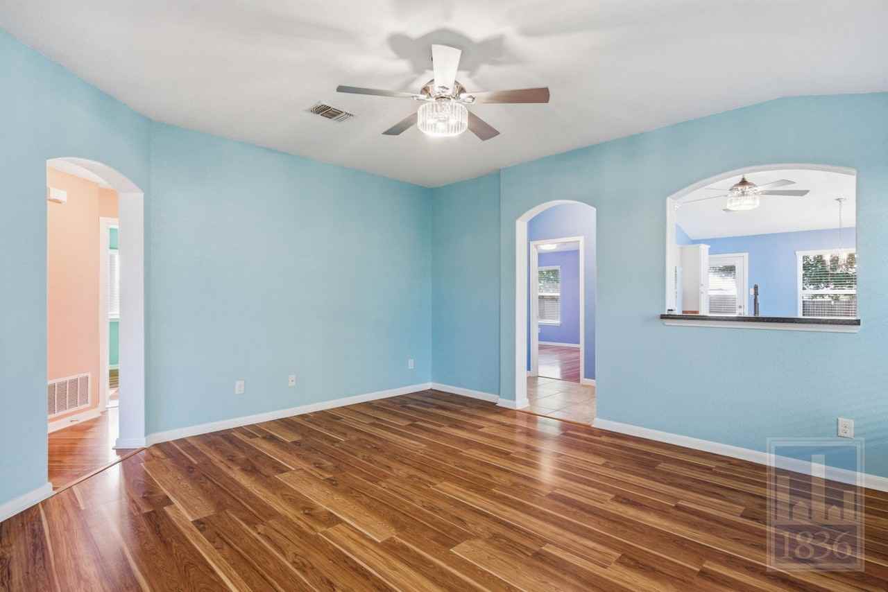 432 Thunderstorm Ave - Photo 4 of 50