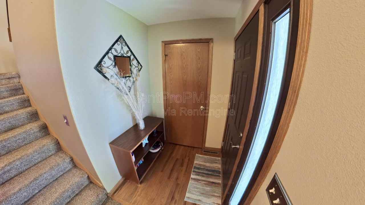 2425 Cochetopa Ct - Photo 4 of 26