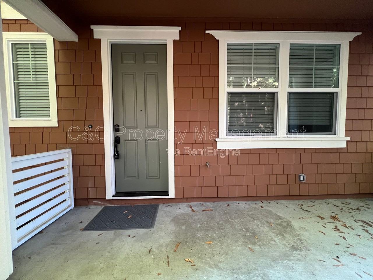 374 Hansen Ter - Photo 2 of 28