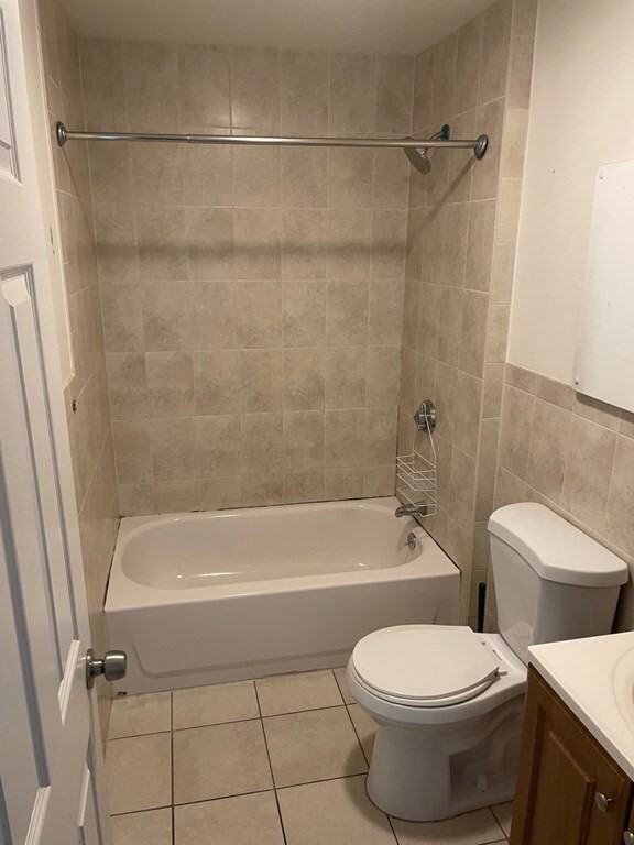 9 Guinan St #1 - Photo 3 of 13