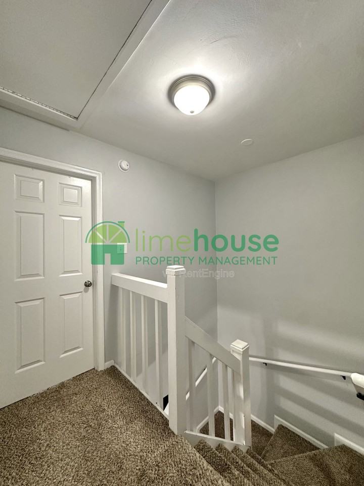 4613 Marlwood Way #1 - Photo 4 of 12