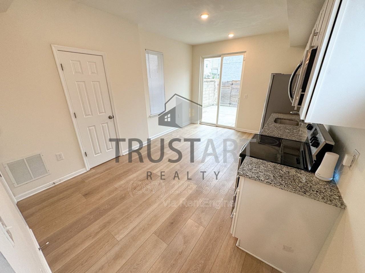 1327 S 27th St - Photo 4 of 23