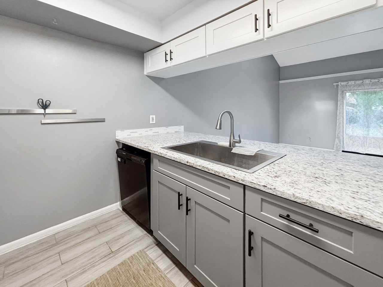 12216 Fox Hound Ln - Photo 5 of 23