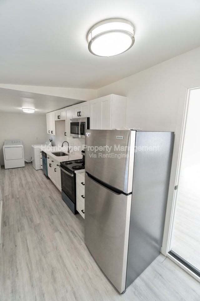 1904 E Dalton Ave #4 - Photo 4 of 15