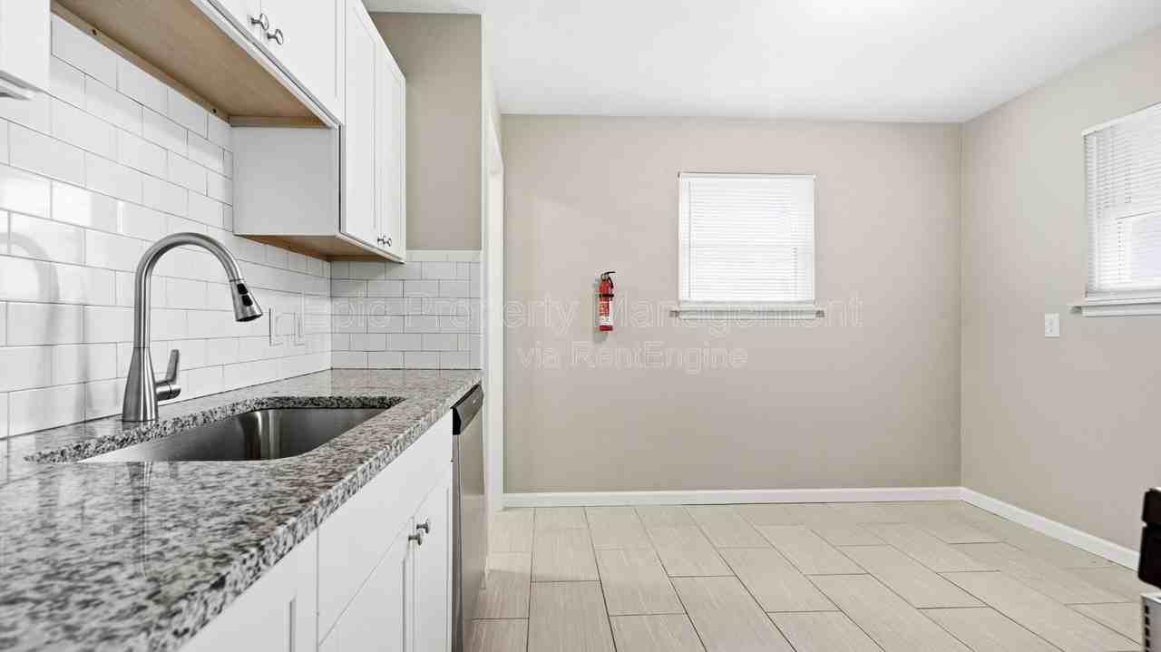 1072 Mill St - Photo 3 of 14