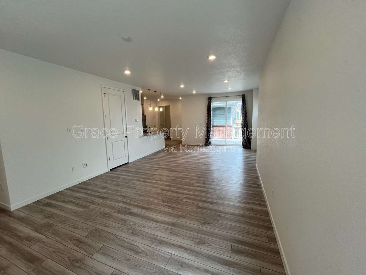 Olive Ct - Photo 3 of 16