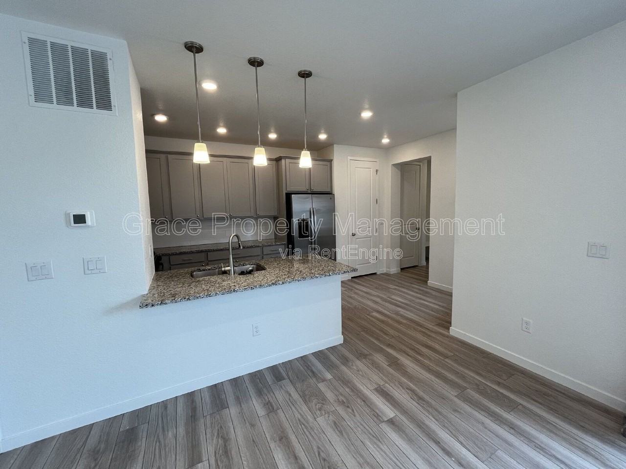 Olive Ct - Photo 4 of 16
