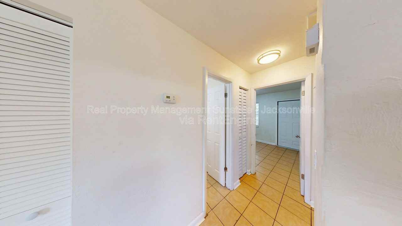 1010 Bronson St #12 - Photo 6 of 18