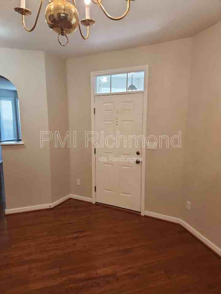 1252 Providence Knoll Dr - Photo 4 of 28