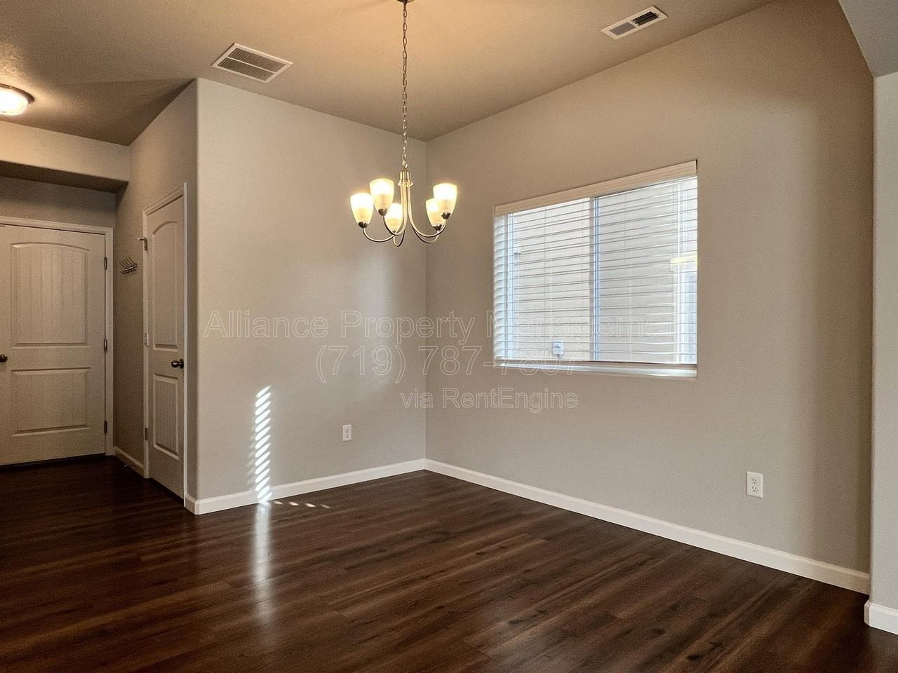 2057 Birmingham Loop - Photo 5 of 47