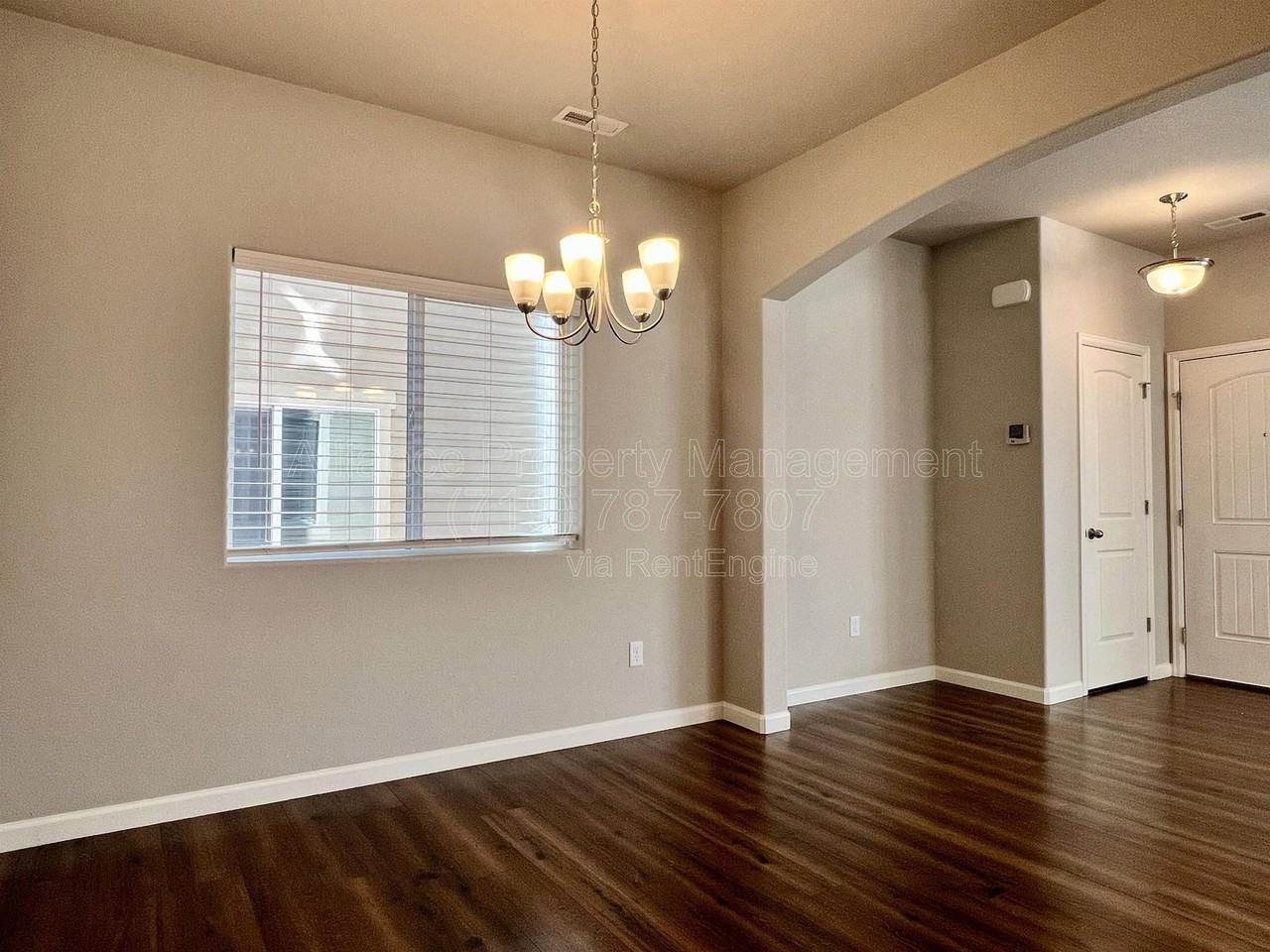 2057 Birmingham Loop - Photo 6 of 47