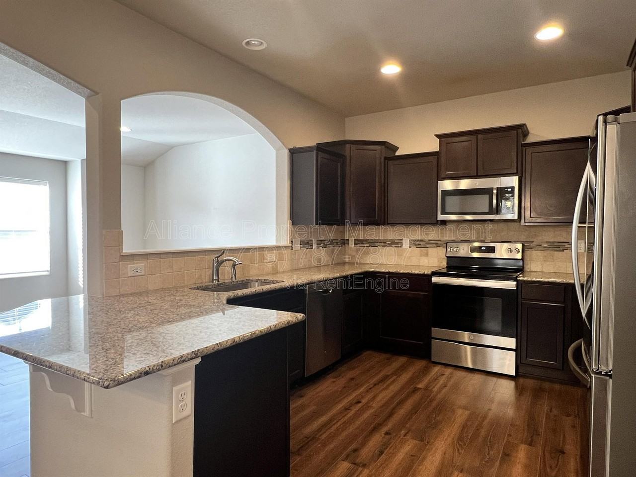 2057 Birmingham Loop - Photo 7 of 47